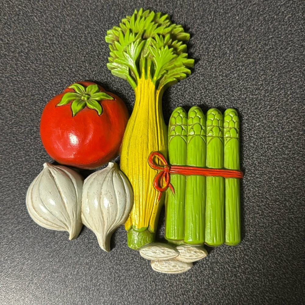 Vintage Homco wall decor - Picture 3 of 6